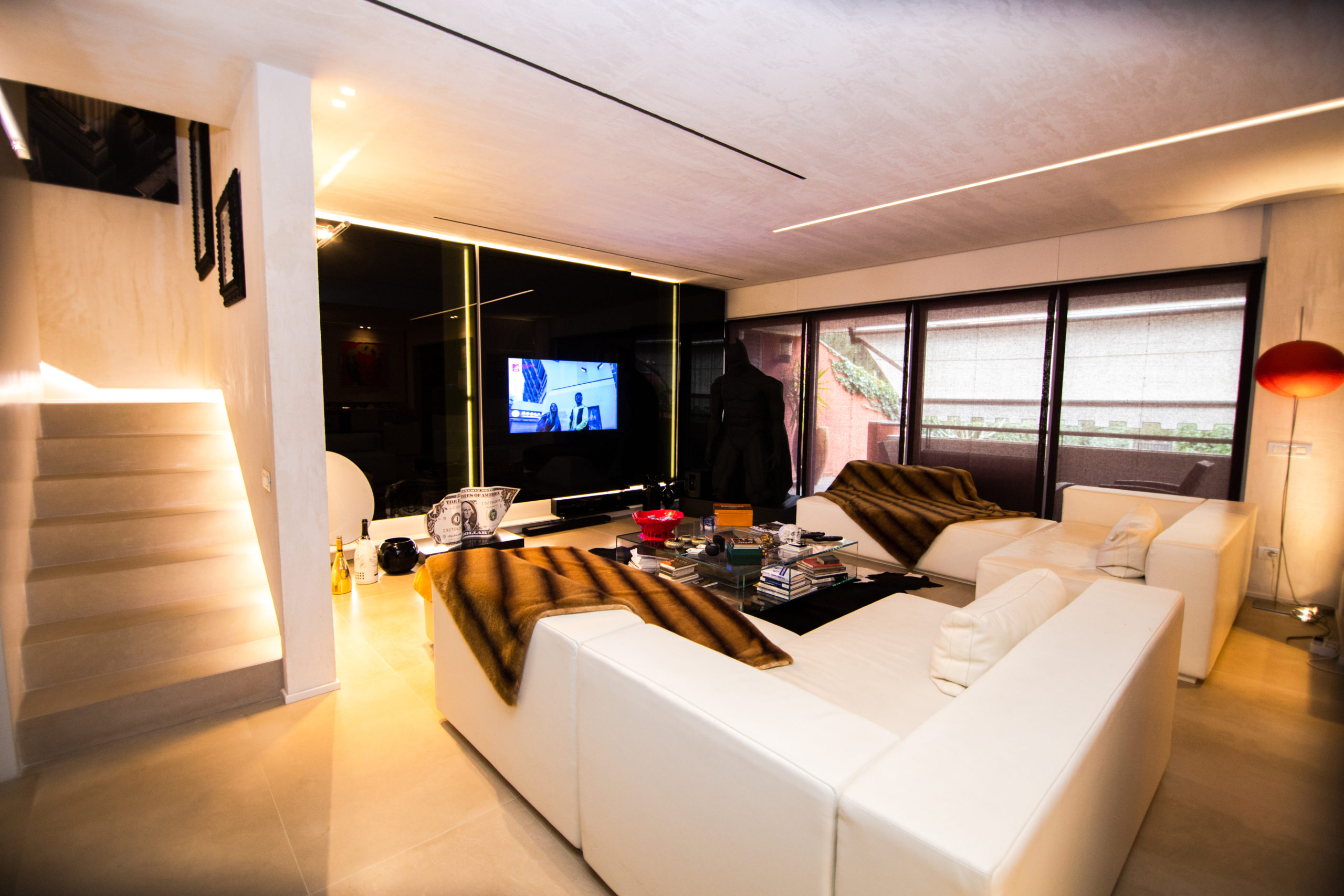 Straordinaria villa Rubino – 450 MQ + giardino 300 MQ